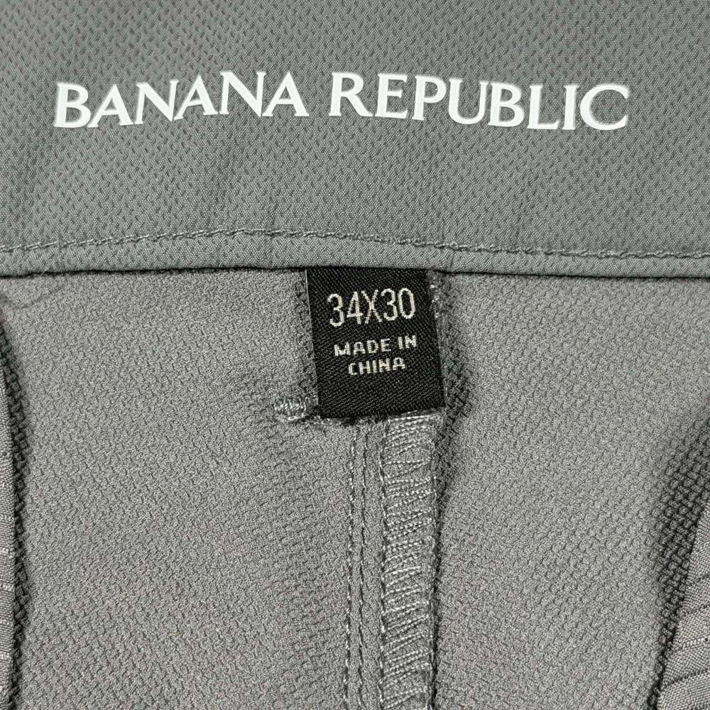 Banana Republic Men's Golf Style Gray Casual Pants 34-30 Polyester Lightweight